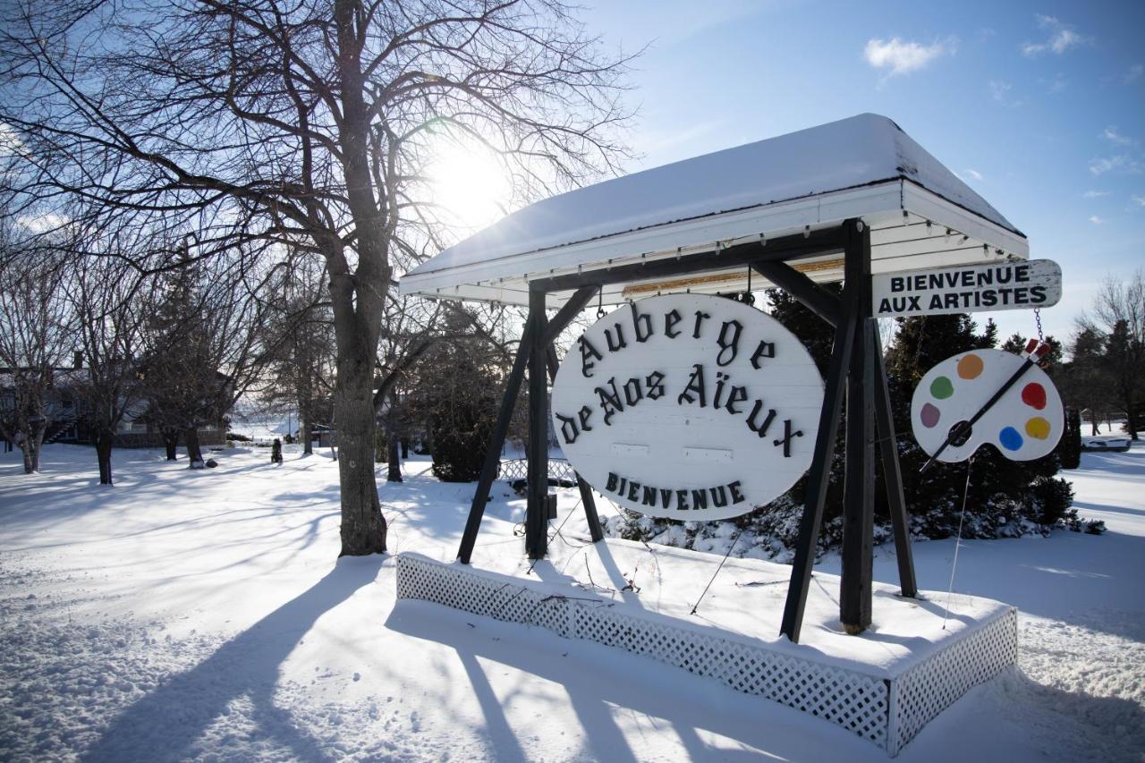 Auberge De Nos Aieux Les Éboulements Exterior foto